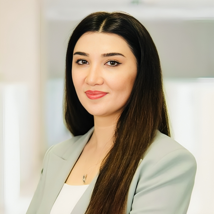Elvina Almuradova